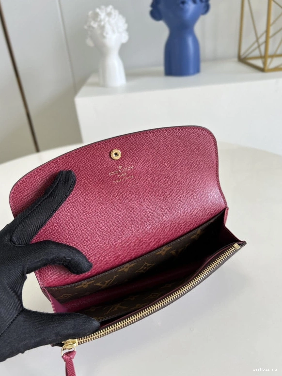 WIS wallet LOUIS VUITTON EMILIE 1028